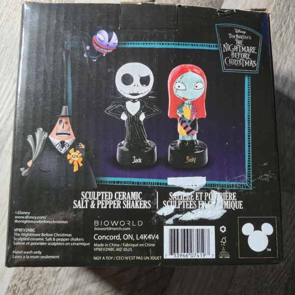 Disney Jack & Sally Sculpted Ceramic Salt & Pepper Shakers NIB - Picture 5 of 8